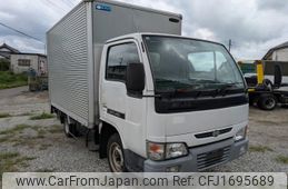 nissan atlas 2000 CFJ1695689