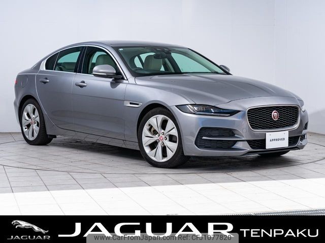 jaguar xe 2019 CFJ1077820 image 1
