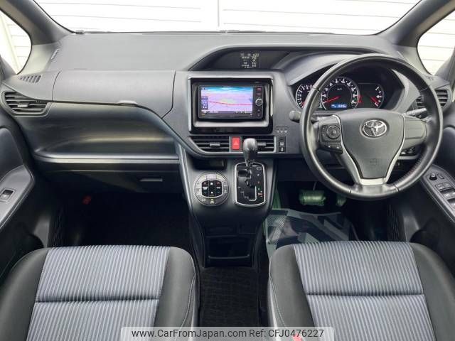 toyota voxy 2014 -TOYOTA--Voxy DBA-ZRR80W--ZRR80-0012158---TOYOTA--Voxy DBA-ZRR80W--ZRR80-0012158- image 2