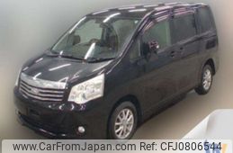 toyota noah 2012 -TOYOTA--Noah DBA-ZRR75G--ZRR75-0097194---TOYOTA--Noah DBA-ZRR75G--ZRR75-0097194-