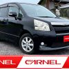 toyota noah 2009 M00144 image 1