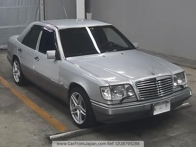 mercedes-benz e-class 1995 -MERCEDES-BENZ--Benz E Class WDB1240281C182701---MERCEDES-BENZ--Benz E Class WDB1240281C182701- image 1