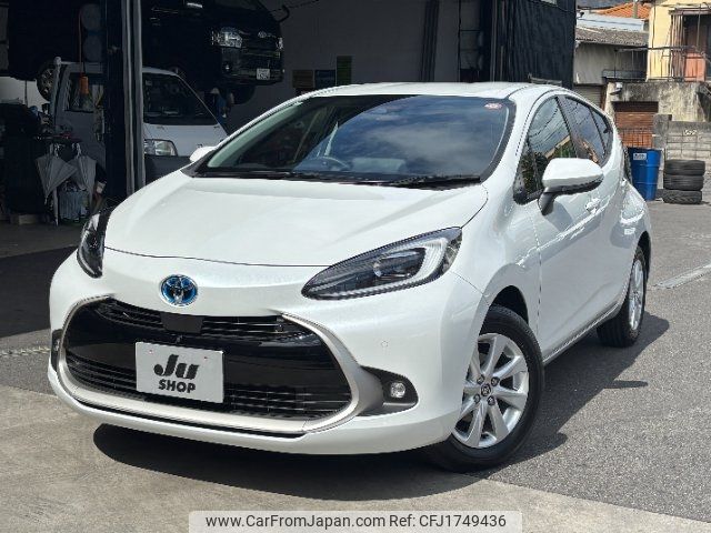 toyota aqua 2024 CFJ1749436 image 1