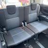 toyota voxy 2016 quick_quick_ZRR80W_ZRR80-0280702 image 10