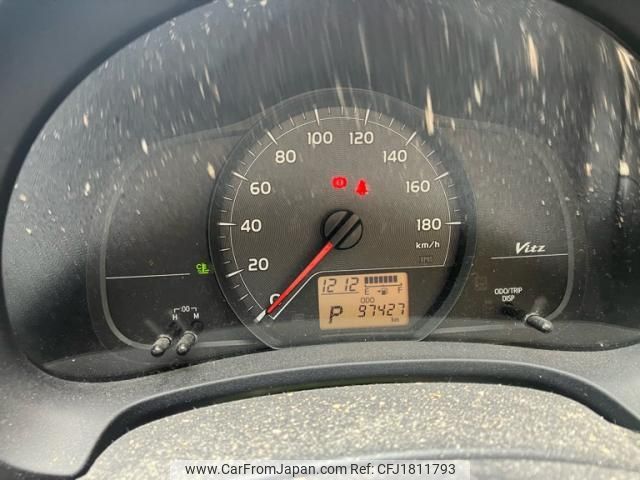 toyota vitz 2011 CFJ1811793 image 1