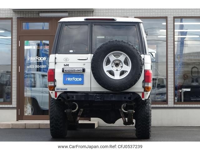 2000 Toyota Land Cruiser JDM car for sale — photo 13 of 25
