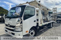 hino dutro 2014 CFJ1696089