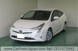 toyota prius 2018 CFJ1575992