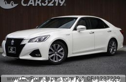 toyota crown 2015 -TOYOTA--Crown AWS210--6097344---TOYOTA--Crown AWS210--6097344-