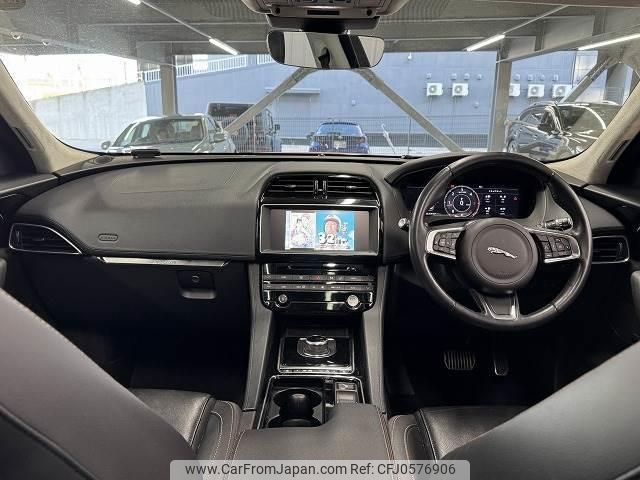 jaguar f-pace 2019 quick_quick_LDA-DC2NA_SADCA2AN6KA361928 image 2