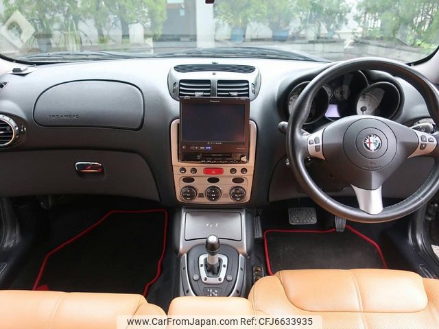 alfa-romeo gt 2004 CFJ6633935 image 2
