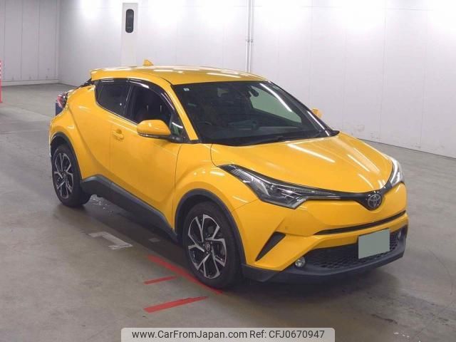 toyota c-hr 2017 quick_quick_DBA-NGX50_NGX50-2012170 image 1