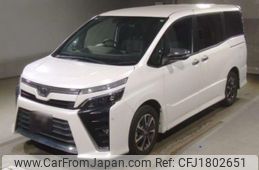 toyota voxy 2018 CFJ1802651