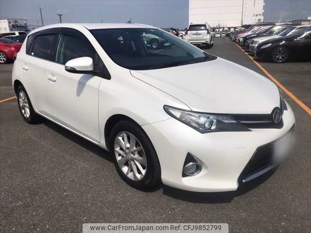 toyota auris 2013 NIKYO_TS63539 image 1