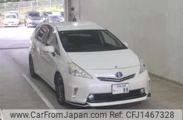 toyota prius-α 2013 CFJ1467328