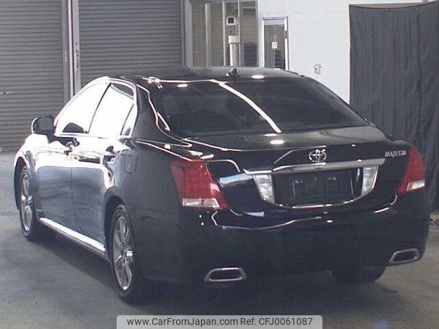 toyota crown-majesta 2011 -TOYOTA--Crown Majesta URS206-1005649---TOYOTA--Crown Majesta URS206-1005649- image 2