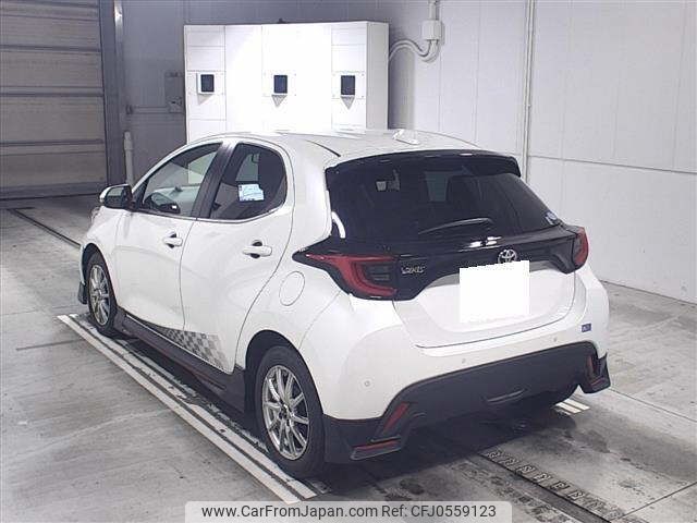 toyota yaris 2020 -TOYOTA 【横浜 570ﾘ11】--Yaris MXPA10-2011808---TOYOTA 【横浜 570ﾘ11】--Yaris MXPA10-2011808- image 2