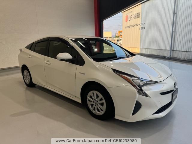 toyota prius 2017 quick_quick_ZVW50_ZVW50-6101211 image 2