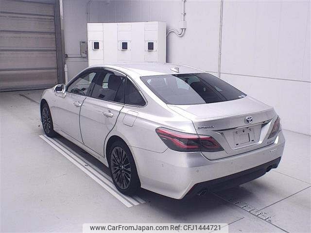 toyota crown 2020 CFJ1444721 image 2