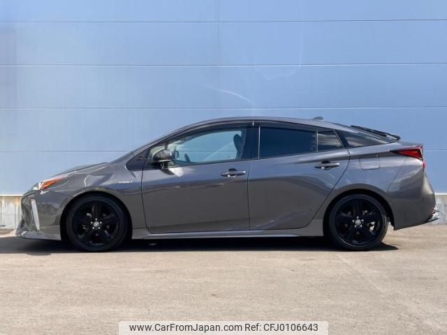 toyota prius 2019 quick_quick_ZVW55_ZVW55-6007200 image 2