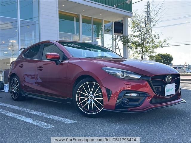 mazda axela 2017 CFJ1793424 image 1