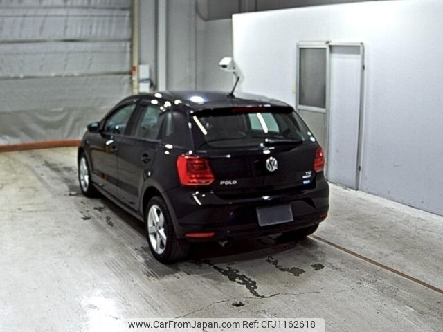 volkswagen polo 2017 -VOLKSWAGEN--VW Polo 6RCJZ-WVWZZZ6RZHU012323---VOLKSWAGEN--VW Polo 6RCJZ-WVWZZZ6RZHU012323- image 2