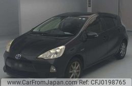 toyota aqua 2013 -TOYOTA--AQUA DAA-NHP10--NHP10-6240588---TOYOTA--AQUA DAA-NHP10--NHP10-6240588-