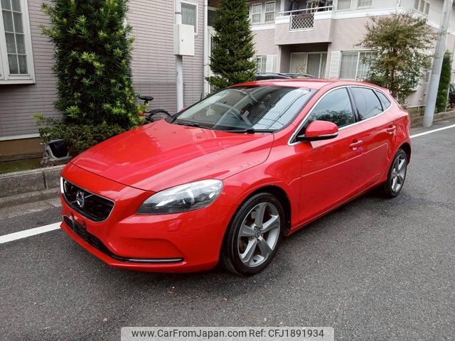 volvo v40 2014 CFJ1891934 image 1