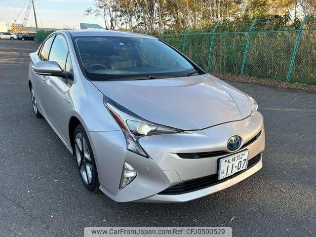 toyota prius 2016 quick_quick_DAA-ZVW55_ZVW55-8025031 image 2