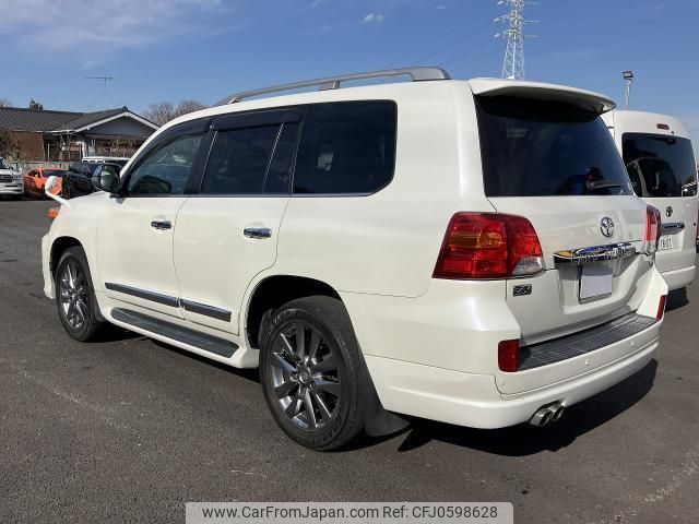 toyota land-cruiser 2015 quick_quick_CBA-URJ202W_URJ202-4101583 image 2