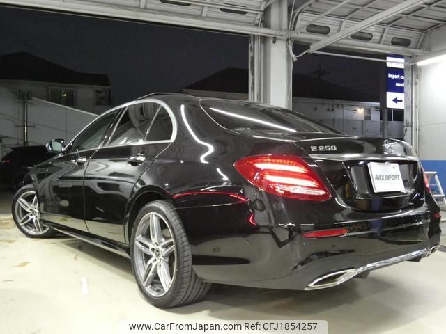 mercedes-benz e-class 2018 CFJ1854257 image 2
