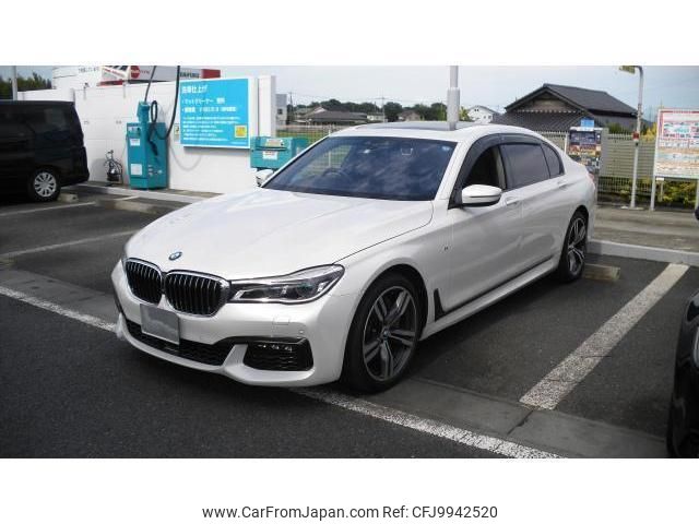 bmw 7-series 2019 quick_quick_7F44_WBA7F02060GL98796 image 2