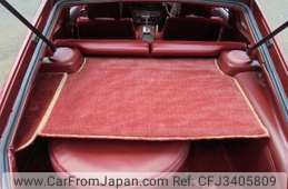 car_fb8294b4-3ade-4445-a185-