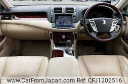 toyota crown 2012 504928-929862