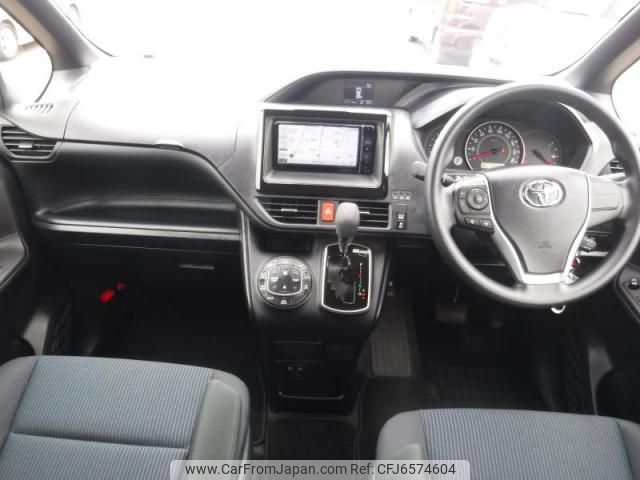 2019 Toyota Voxy DBA-ZRR80G - Car Price $16,124