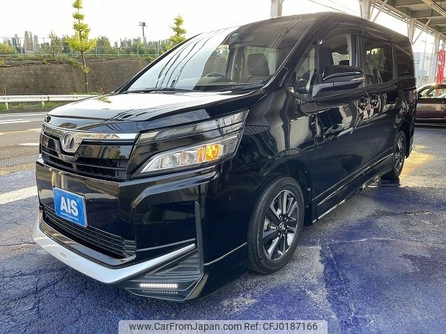 toyota voxy 2018 -TOYOTA--Voxy DBA-ZRR80G--ZRR80-0395717---TOYOTA--Voxy DBA-ZRR80G--ZRR80-0395717- image 1