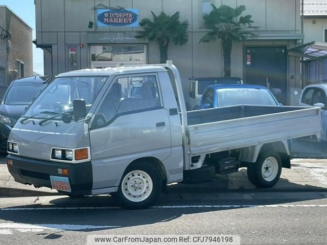 mitsubishi delica-truck 1997 GOO_NET_EXCHANGE_0902040A30221007W004 image 1