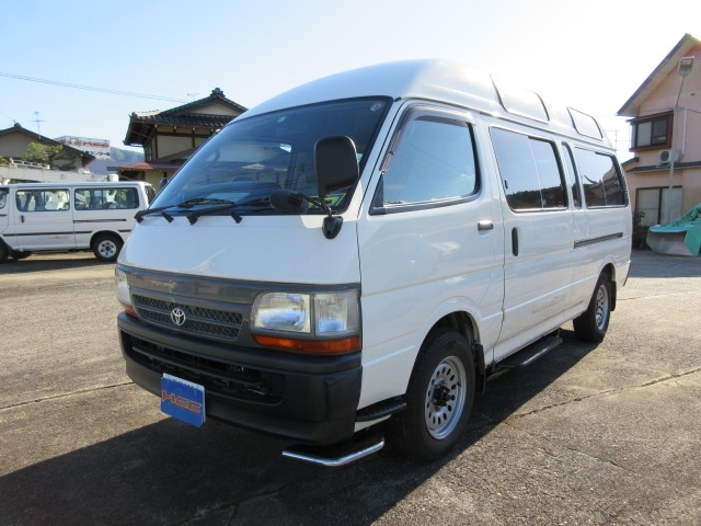 2004 Toyota Hiace Commuter KG-LH186B 4WD - Car Price $5,040