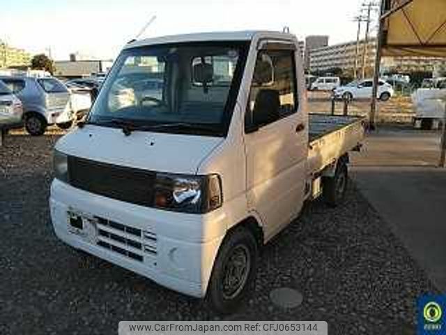 mitsubishi minicab-truck 2004 504928-250117151206 image 2