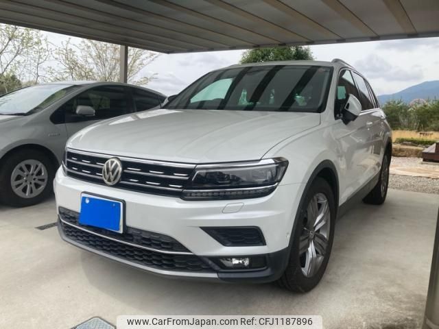 volkswagen tiguan 2018 -VOLKSWAGEN--VW Tiguan ABA-5NCZE--WVGZZZ5NZJW880646---VOLKSWAGEN--VW Tiguan ABA-5NCZE--WVGZZZ5NZJW880646- image 1