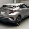 toyota c-hr 2017 CFJ1705411 image 2