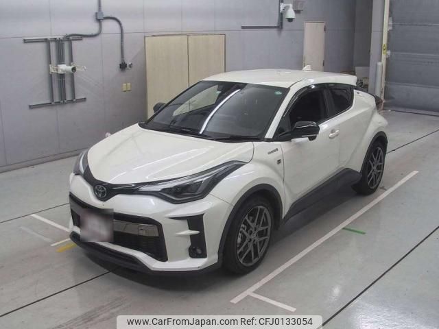 toyota c-hr 2020 quick_quick_6AA-ZYX11_ZYX11-2019854 image 2