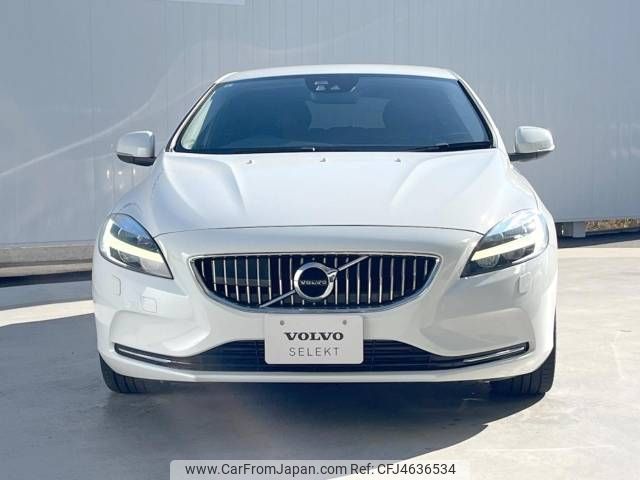 volvo v40 2017 -VOLVO--Volvo V40 DBA-MB4154T--YV1MV2920H2437254---VOLVO--Volvo V40 DBA-MB4154T--YV1MV2920H2437254- image 2