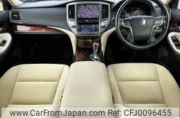 toyota crown 2013 504928-923342