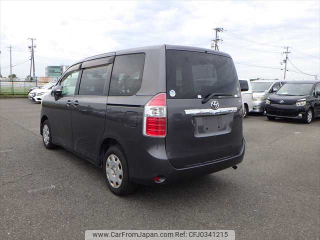 toyota noah 2007 NIKYO_ER88345 image 1