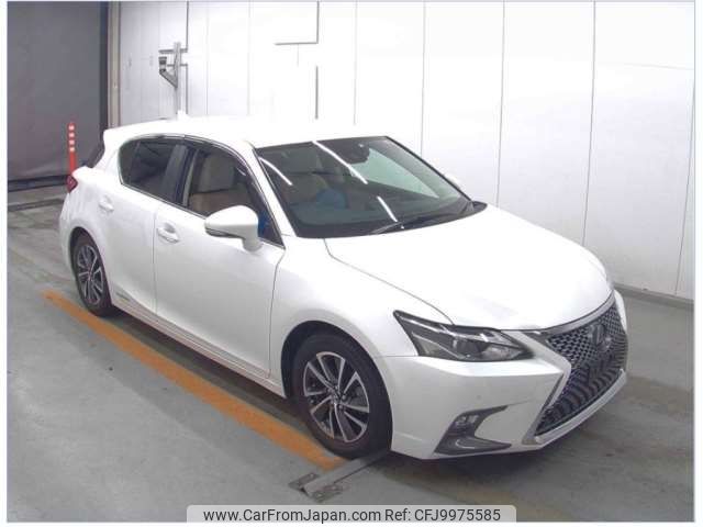 lexus ct 2019 -LEXUS--Lexus CT DAA-ZWA10--ZWA10-2350551---LEXUS--Lexus CT DAA-ZWA10--ZWA10-2350551- image 1