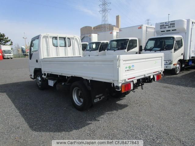 isuzu elf-truck 2016 CFJ8477843 image 2