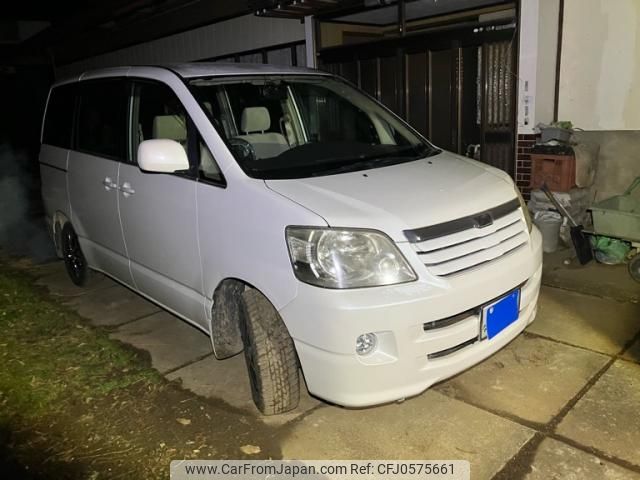 toyota noah 2002 -TOYOTA--Noah TA-AZR60G--AZR60-0020385---TOYOTA--Noah TA-AZR60G--AZR60-0020385- image 1