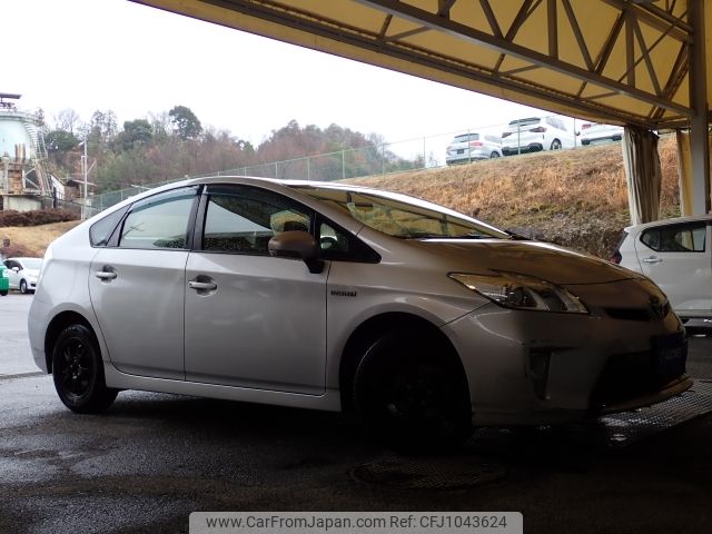 toyota prius 2015 -TOYOTA--Prius DAA-ZVW30--ZVW30-0472104---TOYOTA--Prius DAA-ZVW30--ZVW30-0472104- image 1