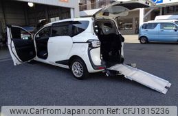 toyota sienta 2017 CFJ1815236